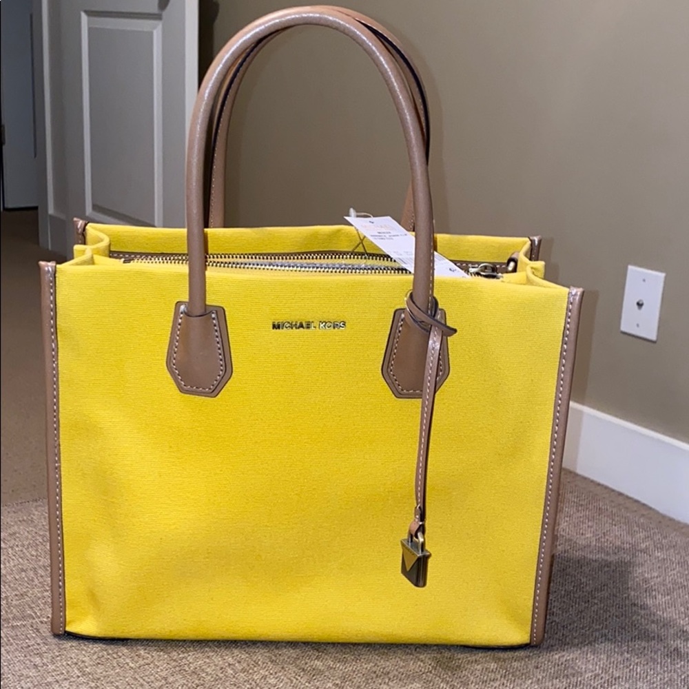 Michael Kors purse